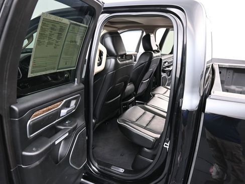 Used 2019 RAM 1500 Laramie image 11