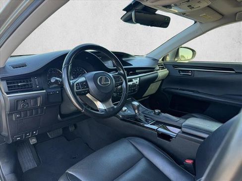 Used 2018 Lexus ES 350 w/ Accessory Package FWD image 10