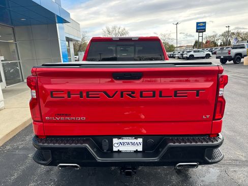 Used 2021 Chevrolet Silverado 1500 LT Trail Boss w/ Convenience Package II image 8
