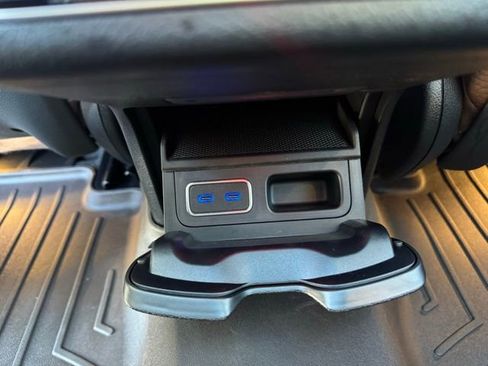 Used 2024 Mercedes-Benz GLS 450 4MATIC image 45