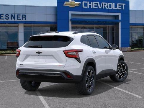 New 2026 Chevrolet Trax RS image 4