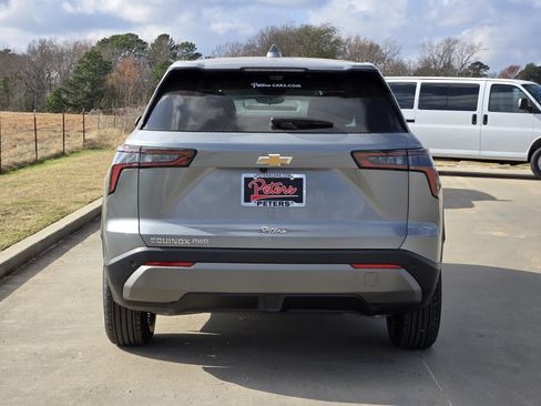 New 2026 Chevrolet Equinox LT w/ Convenience Package II image 4