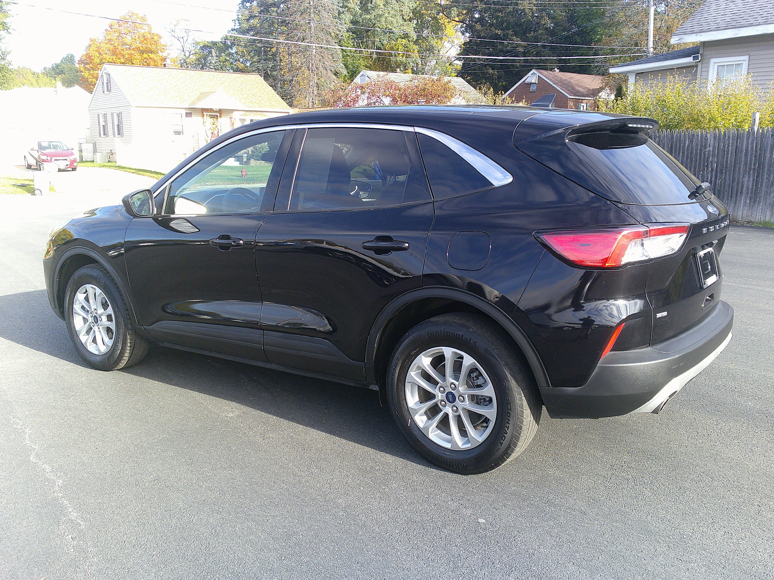 Used 2022 Ford Escape SE w/ Cold Weather Package AWD/4WD image 11