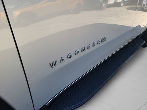 Used 2022 Jeep Wagoneer Series I w/ Convenience Group I AWD/4WD image 28