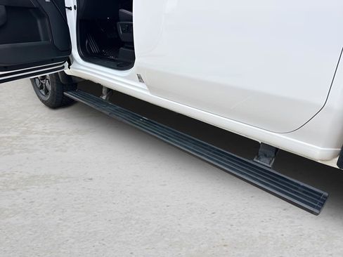 Used 2024 GMC Sierra 2500 AT4 w/ AT4 Premium Plus Package image 12