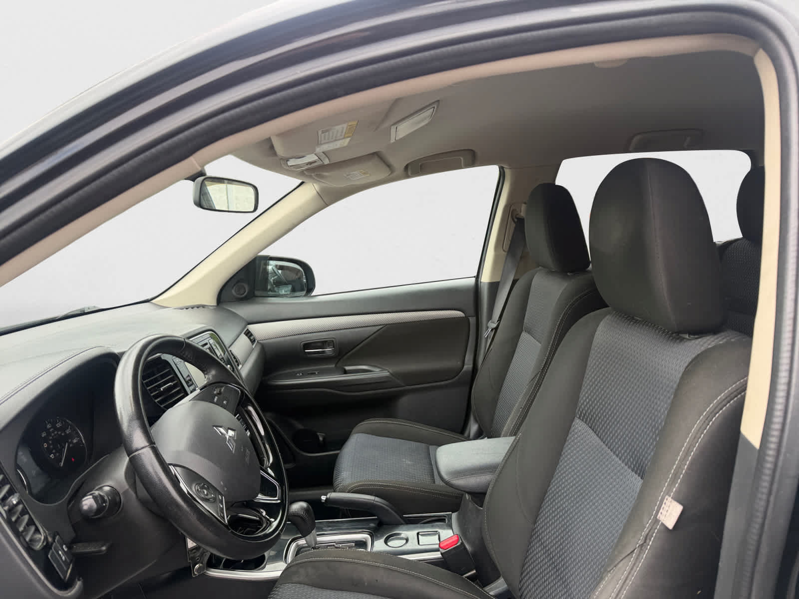 Used 2017 Mitsubishi Outlander ES FWD image 13