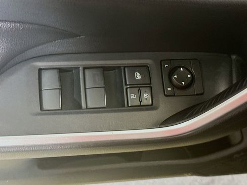 Certified 2022 Toyota RAV4 LE AWD/4WD image 20