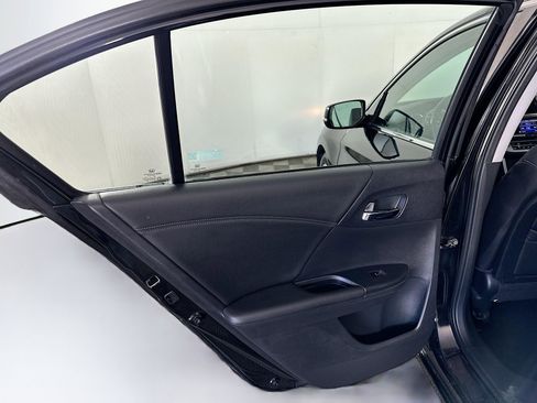 Used 2014 Honda Accord EX-L image 25