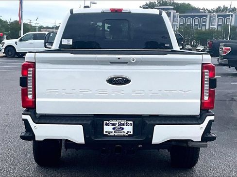 New 2026 Ford F250 Lariat w/ Black Appearance Package AWD/4WD image 4