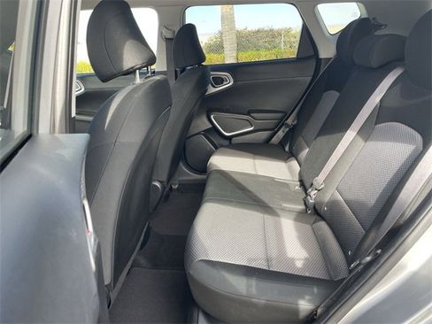Used 2023 Kia Soul LX w/ LX Technology Package image 23