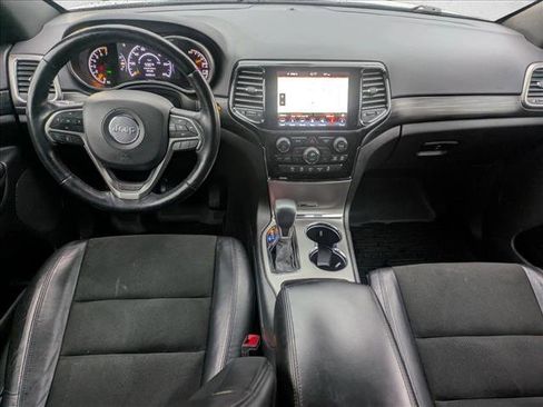 Used 2019 Jeep Grand Cherokee Altitude image 21