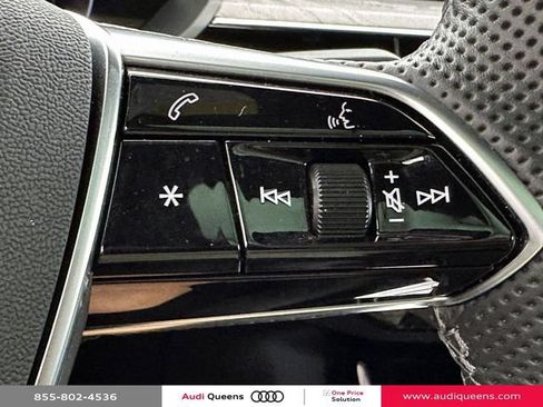 Certified 2022 Audi e-tron S Prestige w/ Prestige Package AWD/4WD image 29