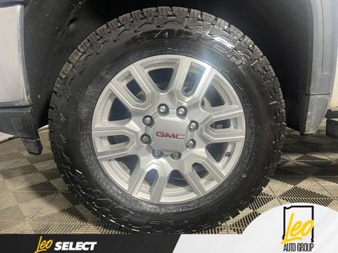 Used 2022 GMC Sierra 2500 SLE w/ SLE Value Package; AWD/4WD image 28