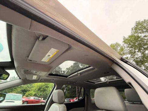 Used 2018 GMC Acadia SLT w/ LPO, Floor Liner Package FWD image 49