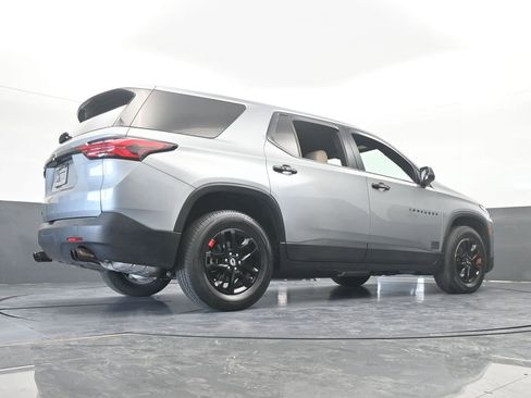 Used 2023 Chevrolet Traverse LS image 58