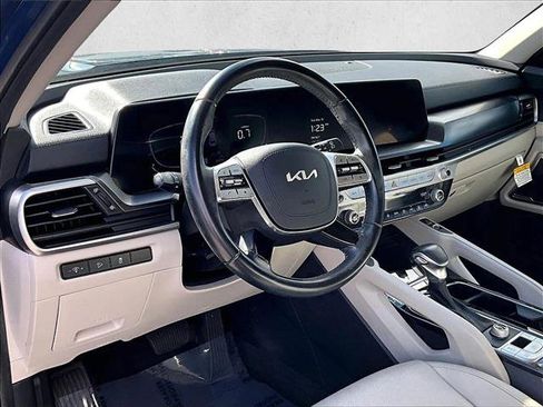 Used 2023 Kia Telluride S image 14