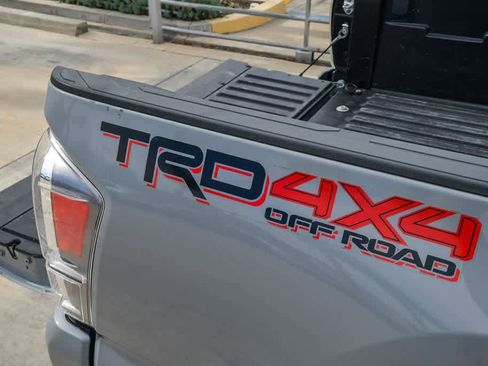 Used 2021 Toyota Tacoma TRD Off-Road w/ Technology Package image 28