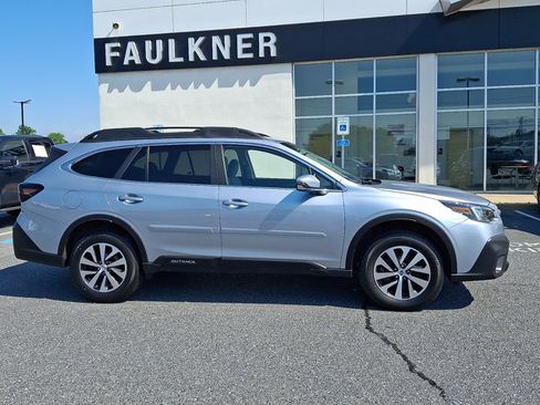 Used 2021 Subaru Outback Premium AWD/4WD image 7