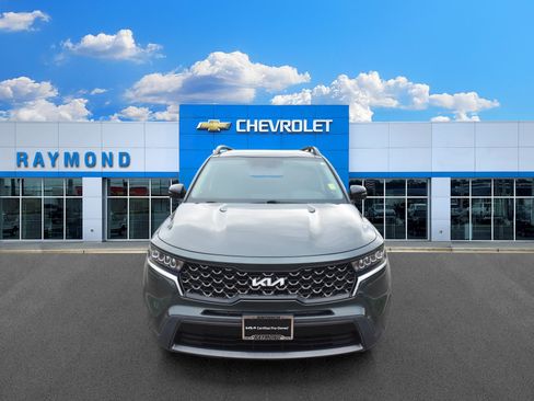 Used 2023 Kia Sorento S w/ Panoramic Sunroof Package AWD/4WD image 8