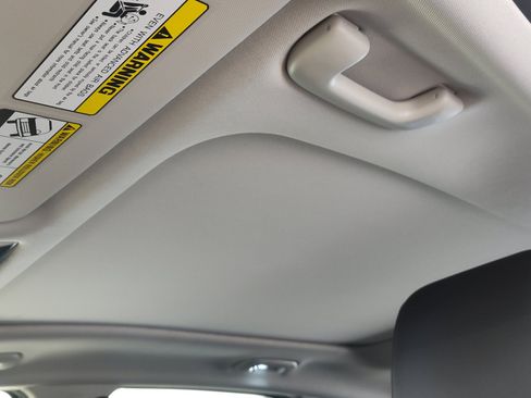 Used 2026 Kia Sportage EX w/ EX Panorama Roof Package FWD image 18