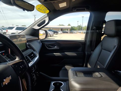 Used 2022 Chevrolet Tahoe High Country AWD/4WD image 27
