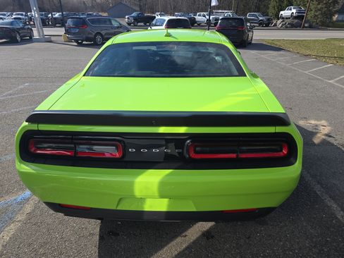Used 2023 Dodge Challenger R/T Scat Pack image 4