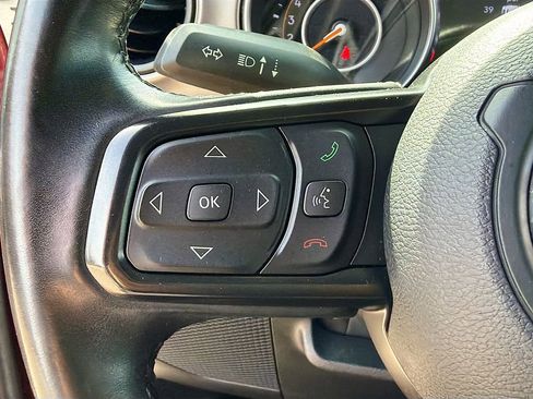 Used 2022 Jeep Wrangler Unlimited Sport AWD/4WD image 30
