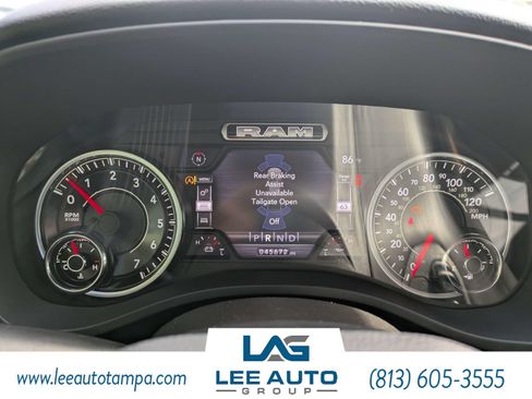 Used 2021 RAM 1500 Big Horn RWD image 24