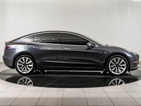 Used 2019 Tesla Model 3 Long Range RWD image 11