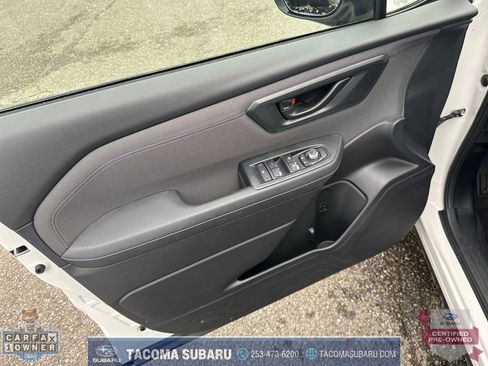 Used 2025 Subaru Forester Premium image 11