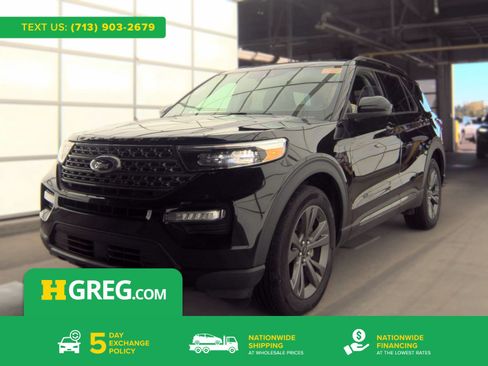 Used 2024 Ford Explorer XLT w/ Equipment Group 202A AWD/4WD image 1