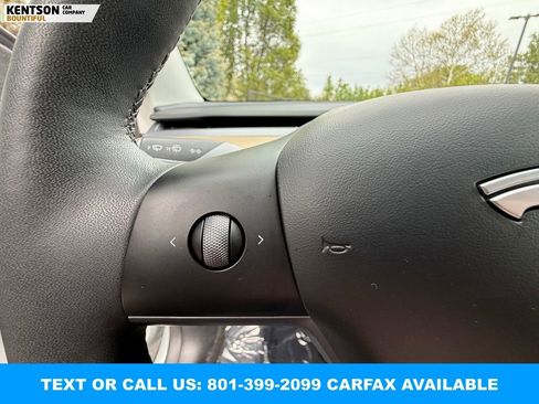 Used 2024 Tesla Model Y Long Range AWD/4WD image 18