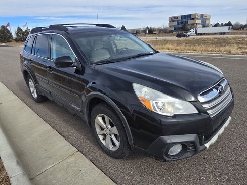 Used 2014 Subaru Outback 3.6R Limited image 7