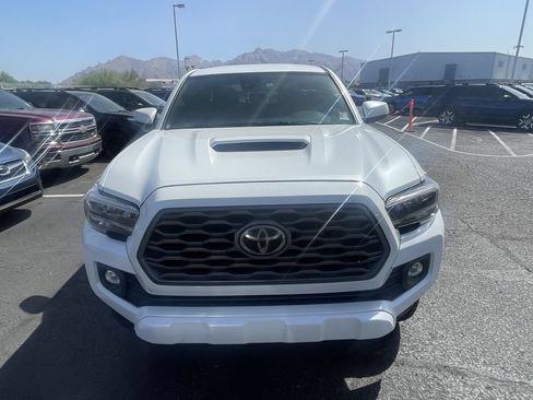 Used 2021 Toyota Tacoma TRD Sport w/ Technology Package RWD image 8