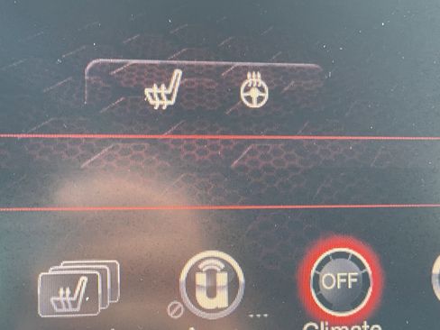 Used 2016 Dodge Durango Limited w/ Nav & Power Liftgate Group image 21