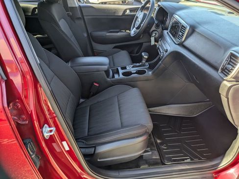 Used 2020 Kia Sportage LX image 24