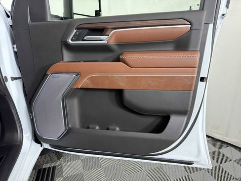 New 2026 GMC Sierra 2500 Denali Ultimate AWD/4WD image 13