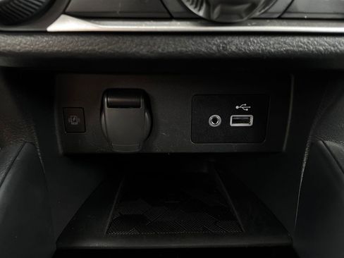 Used 2025 Nissan Versa SV FWD image 23