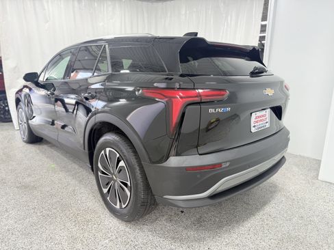 Used 2024 Chevrolet Blazer EV LT image 6