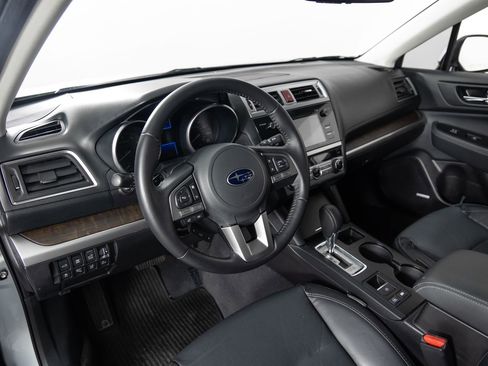 Used 2017 Subaru Outback 3.6R Limited image 13