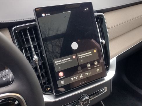 New 2026 Volvo XC90 B6 Plus w/ Protection Package Premier image 16