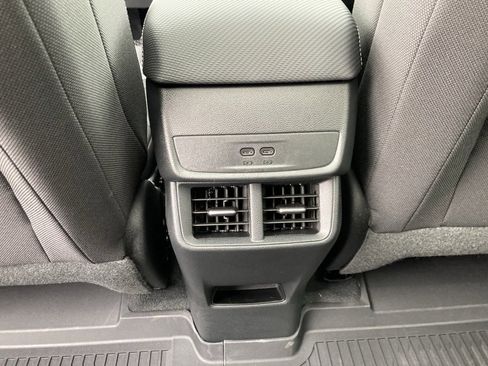 New 2026 Chevrolet Equinox LT image 23