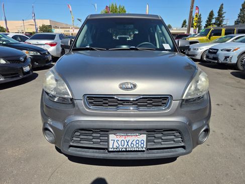 Used 2012 Kia Soul + w/ Audio Pkg FWD image 6