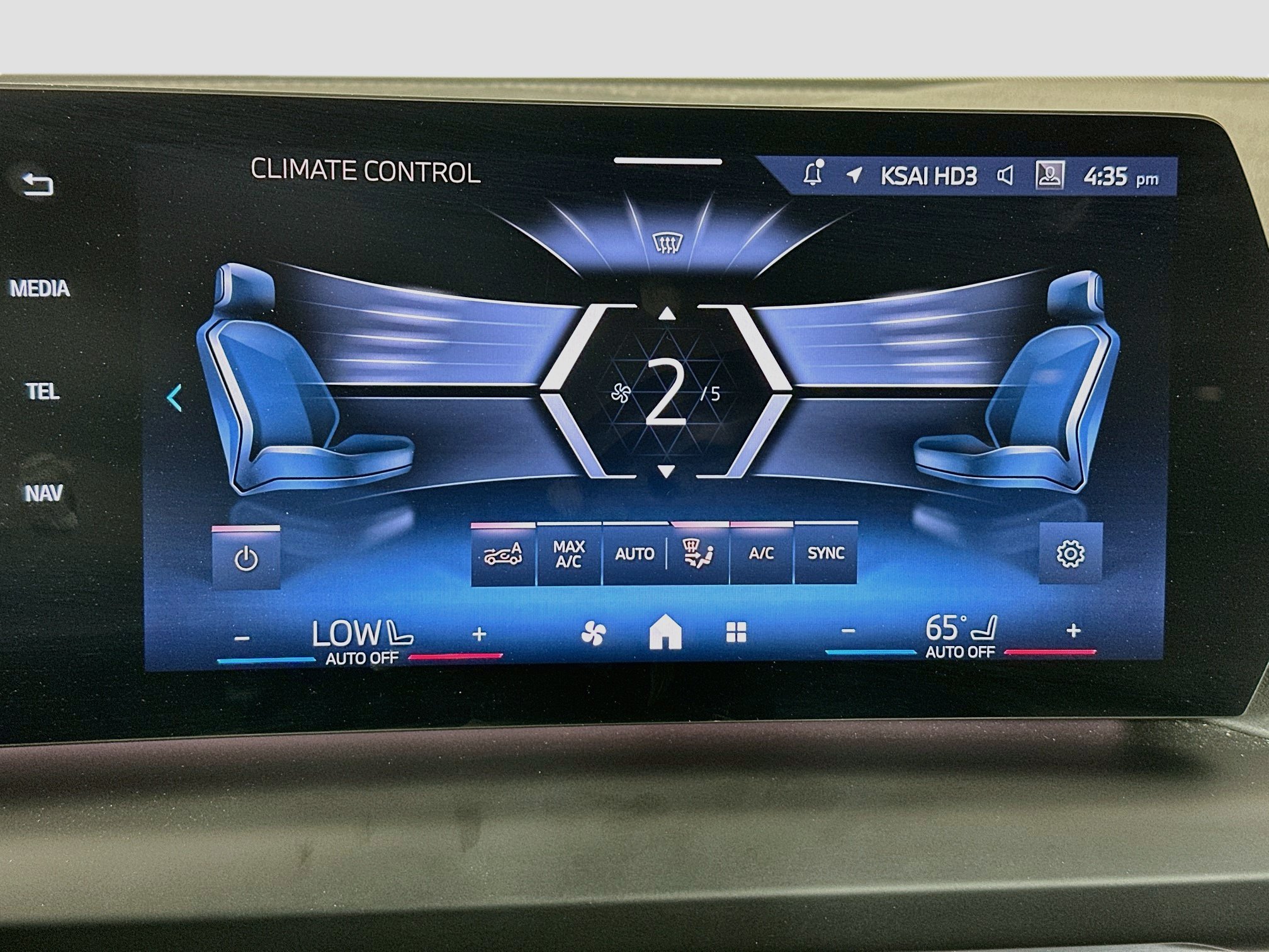 Used 2025 BMW 228i xDrive AWD/4WD image 22