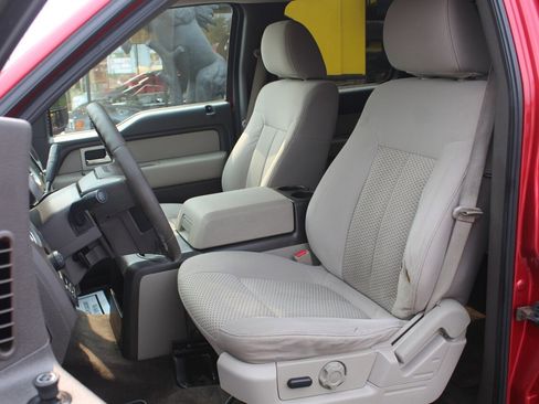 Used 2010 Ford F150 XLT image 9