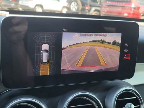 Used 2021 Mercedes-Benz GLC 300 image 24