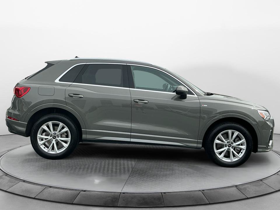 Used 2025 Audi Q3 2.0T Premium AWD/4WD image 8