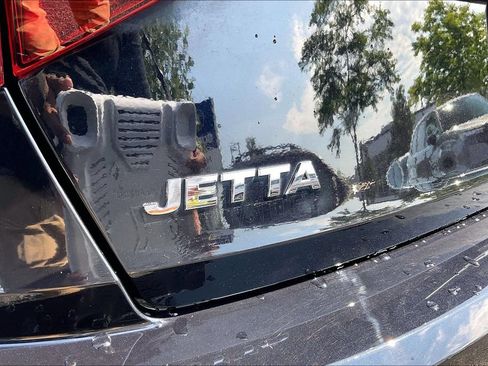 Used 2019 Volkswagen Jetta SEL FWD image 35