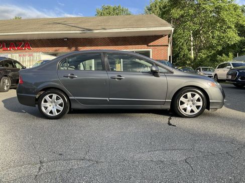Used 2010 Honda Civic LX image 4