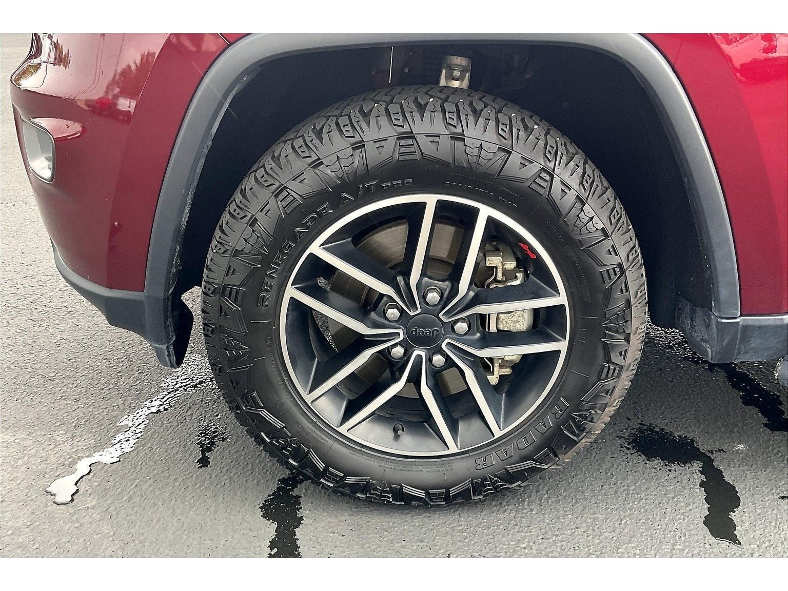 Used 2021 Jeep Grand Cherokee Trailhawk w/ Trailhawk Luxury Group AWD/4WD image 10